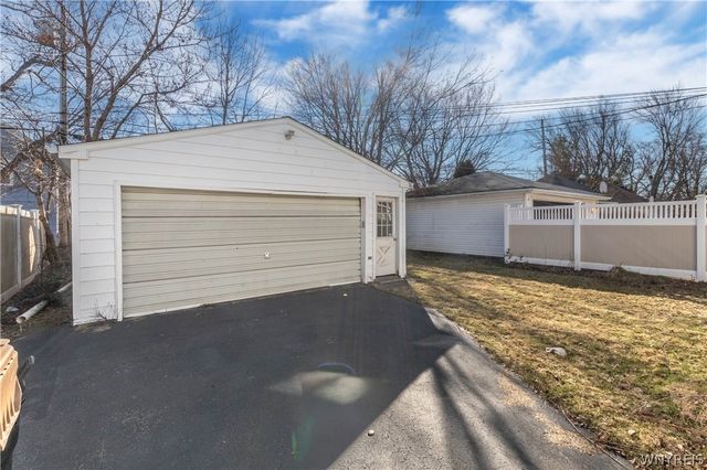 75 Liberty Terrace, Cheektowaga, NY 14215