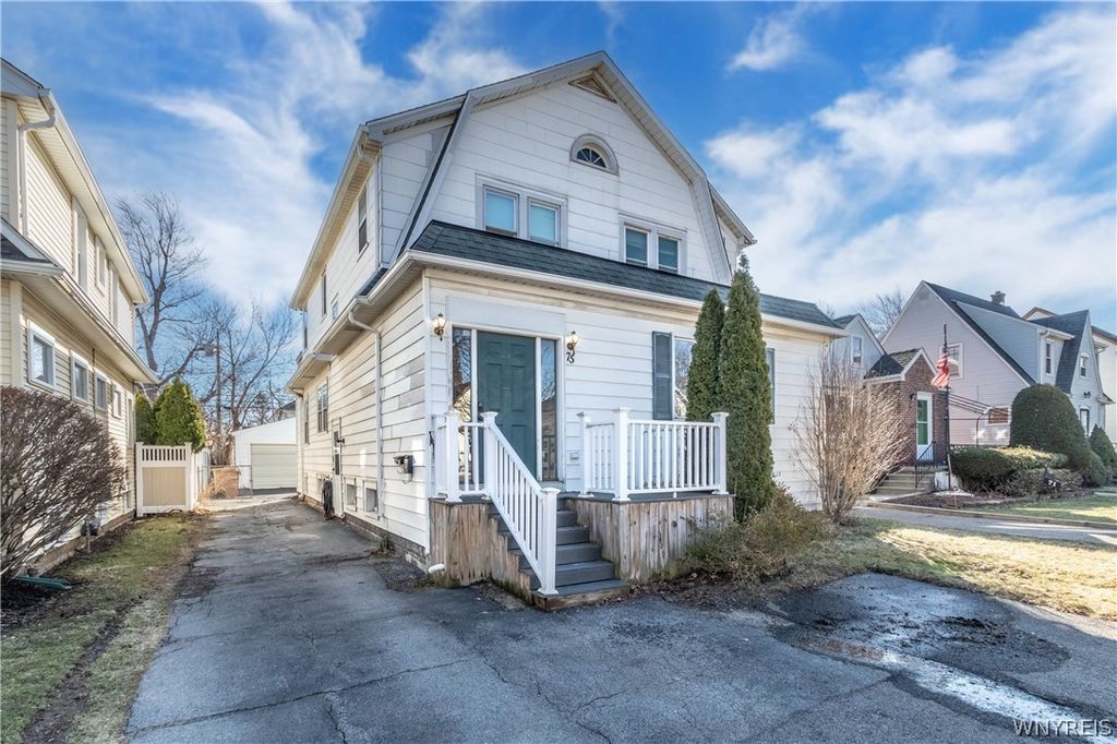 75 Liberty Terrace, Cheektowaga, NY 14215