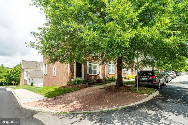 2390 ABINGTON DR, Charlottesville, VA 22911