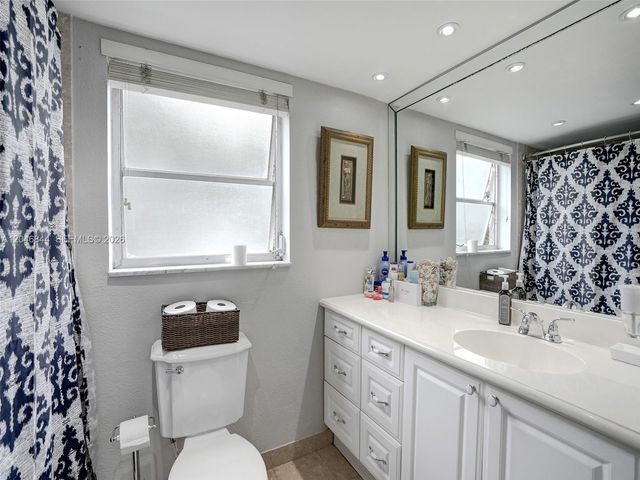 2651 S Course Drive 410, Pompano Beach, FL 33069