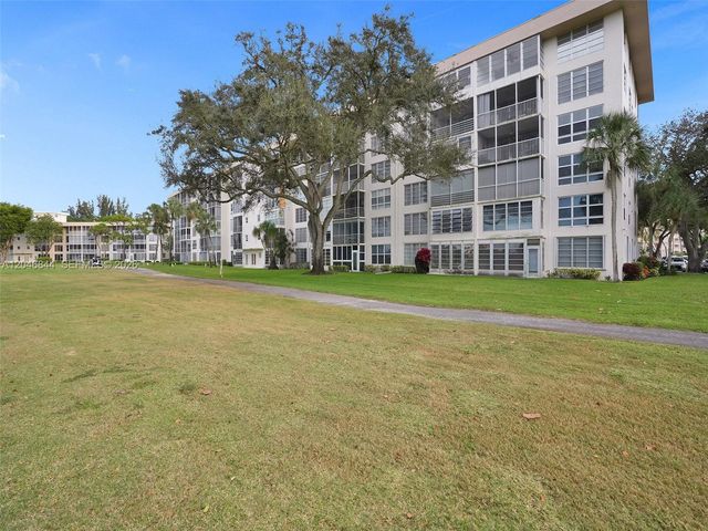 2651 S Course Drive 410, Pompano Beach, FL 33069