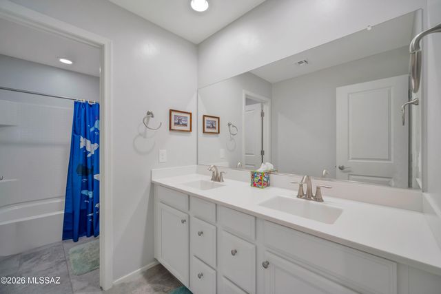 11772 N Silverscape Drive, Oro Valley, AZ 85737