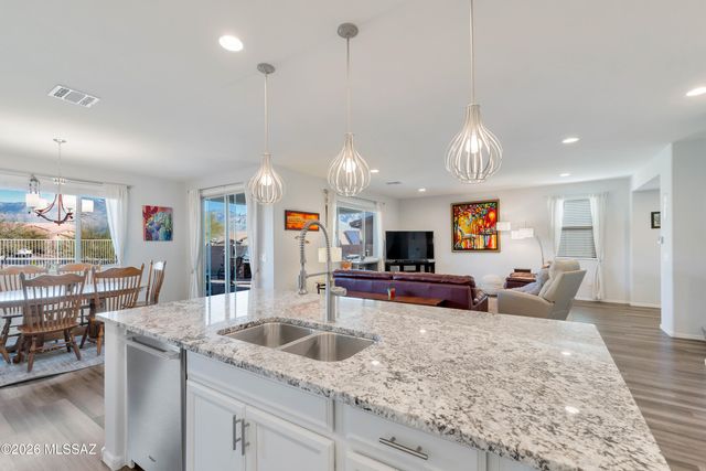 11772 N Silverscape Drive, Oro Valley, AZ 85737