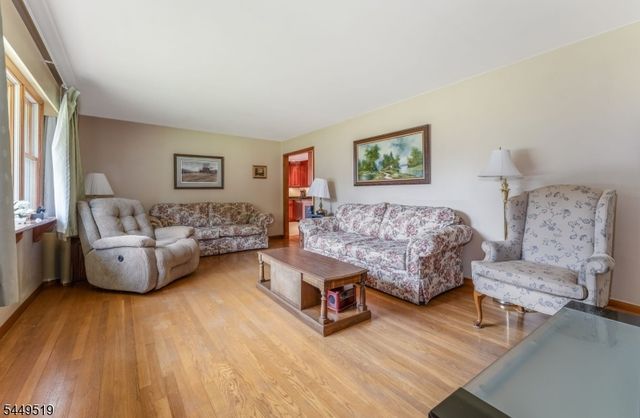 120 Allerton Rd, Clinton Twp., NJ 08801