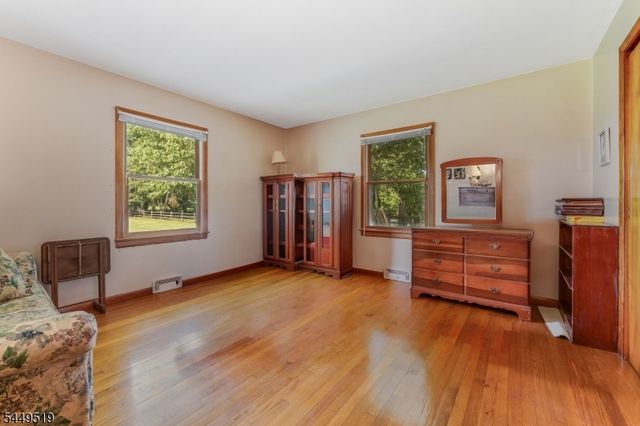 120 Allerton Rd, Clinton Twp., NJ 08801