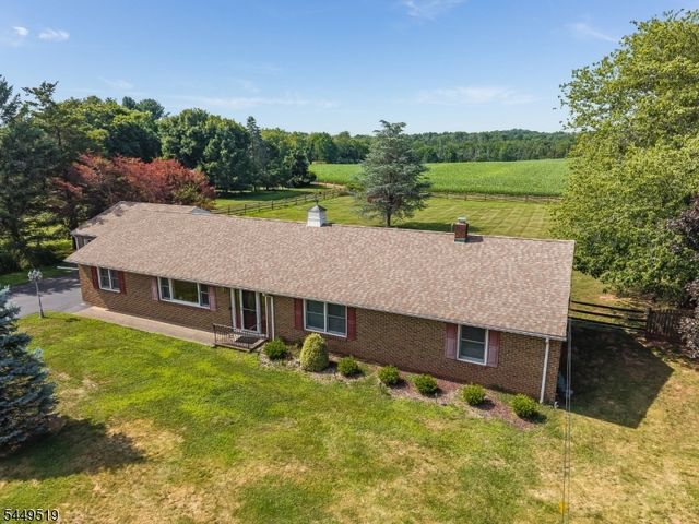 120 Allerton Rd, Clinton Twp., NJ 08801