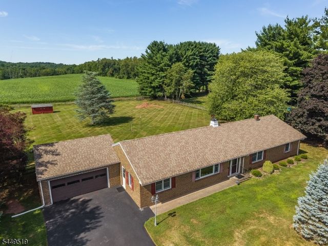 120 Allerton Rd, Clinton Twp., NJ 08801
