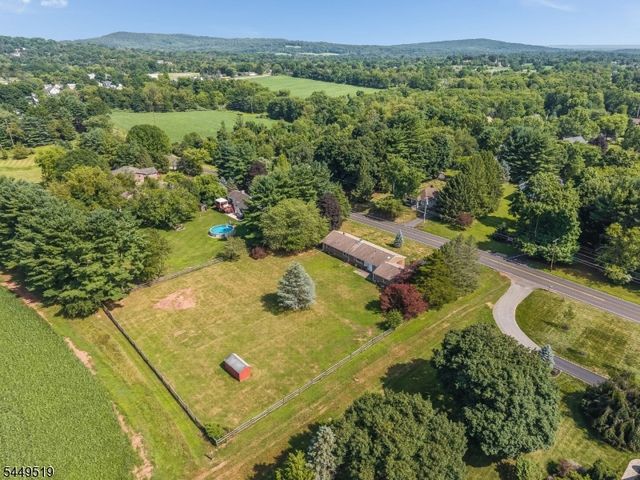 120 Allerton Rd, Clinton Twp., NJ 08801