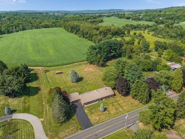 120 Allerton Rd, Clinton Twp., NJ 08801