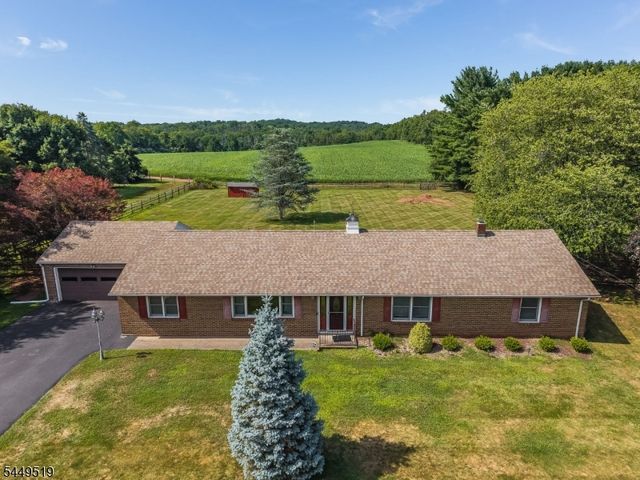 120 Allerton Rd, Clinton Twp., NJ 08801