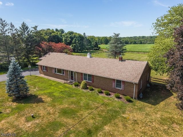 120 Allerton Rd, Clinton Twp., NJ 08801