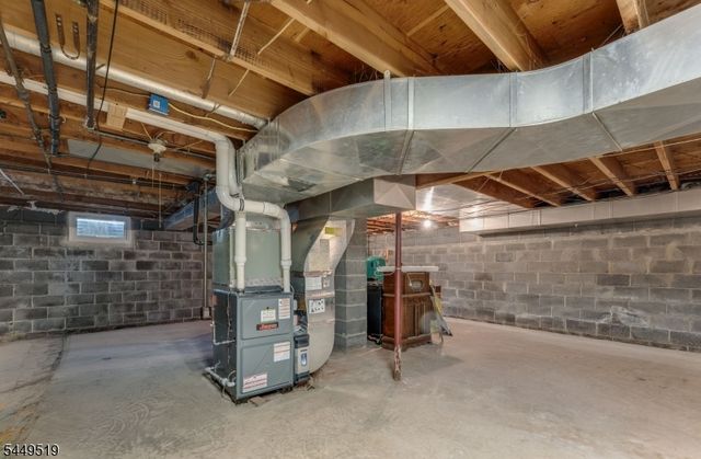 120 Allerton Rd, Clinton Twp., NJ 08801