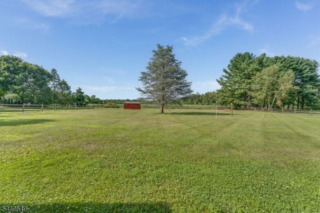 120 Allerton Rd, Clinton Twp., NJ 08801