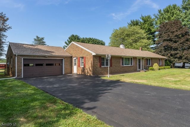 120 Allerton Rd, Clinton Twp., NJ 08801