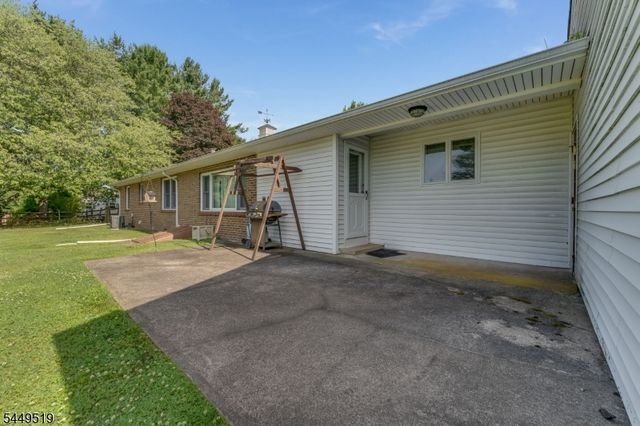 120 Allerton Rd, Clinton Twp., NJ 08801