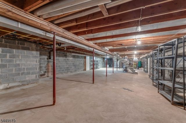 120 Allerton Rd, Clinton Twp., NJ 08801