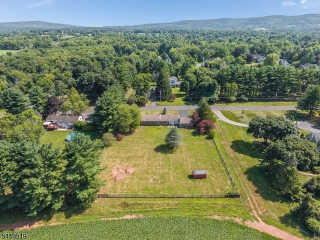 120 Allerton Rd, Clinton Twp., NJ 08801