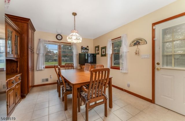 120 Allerton Rd, Clinton Twp., NJ 08801