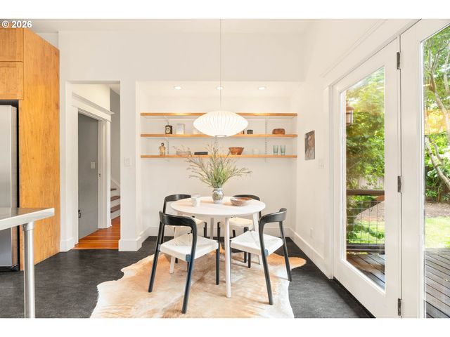 50 Ne FARGO St, Portland, OR 97212
