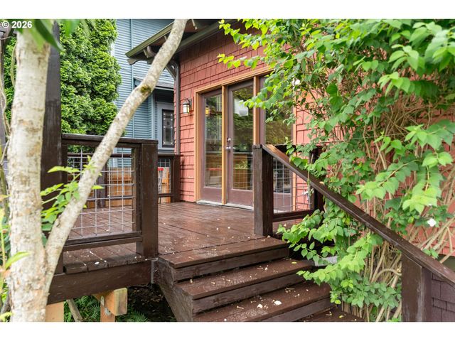 50 Ne FARGO St, Portland, OR 97212