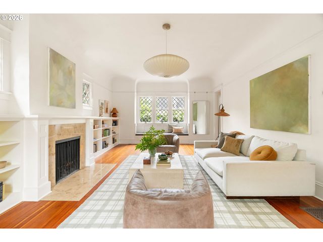 50 Ne FARGO St, Portland, OR 97212