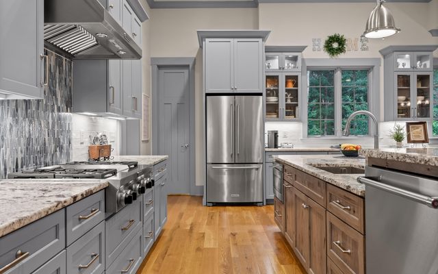 266 Beaten Path Road E, Signal Mountain, TN 37377