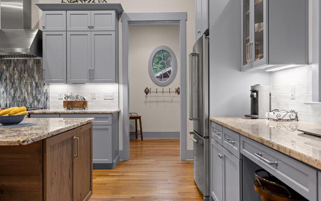 266 Beaten Path Road E, Signal Mountain, TN 37377