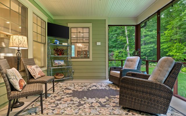 266 Beaten Path Road E, Signal Mountain, TN 37377