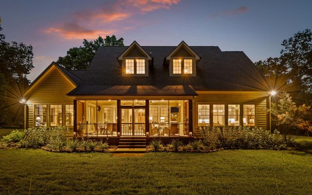 266 Beaten Path Road E, Signal Mountain, TN 37377