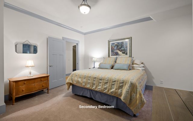266 Beaten Path Road E, Signal Mountain, TN 37377