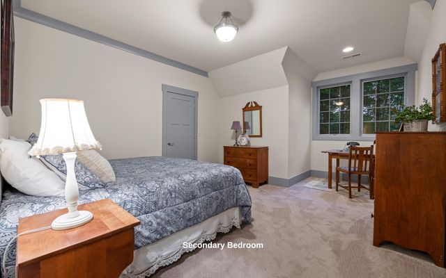 266 Beaten Path Road E, Signal Mountain, TN 37377