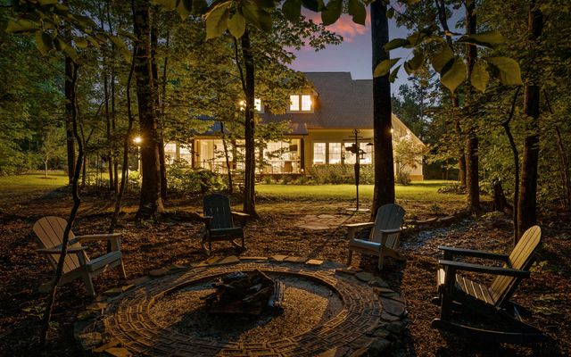 266 Beaten Path Road E, Signal Mountain, TN 37377