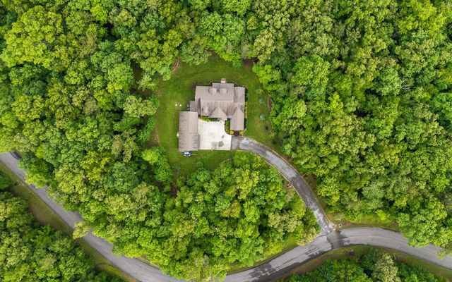 266 Beaten Path Road E, Signal Mountain, TN 37377