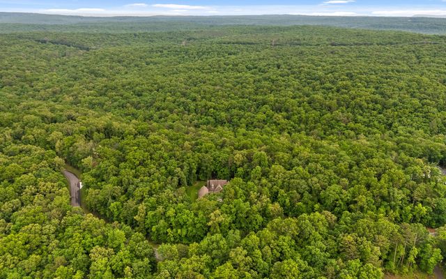 266 Beaten Path Road E, Signal Mountain, TN 37377