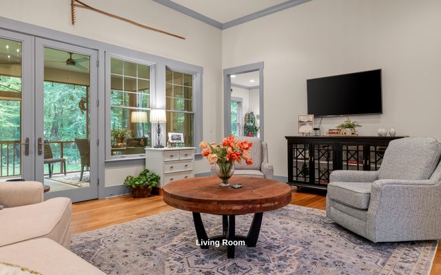 266 Beaten Path Road E, Signal Mountain, TN 37377