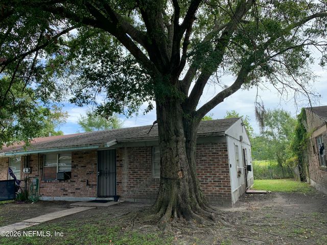 4649 N KEN KNIGHT Drive, Jacksonville, FL 32209