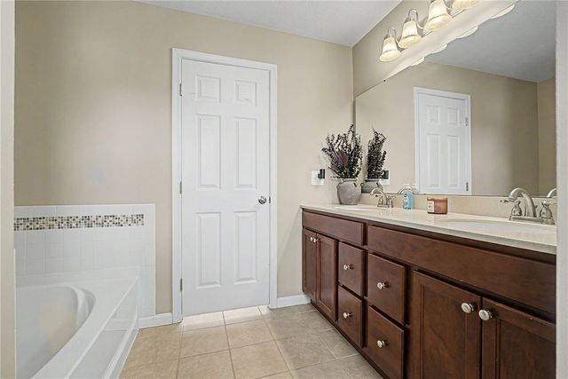10 Sweetgum Lane, Springboro, OH 45066