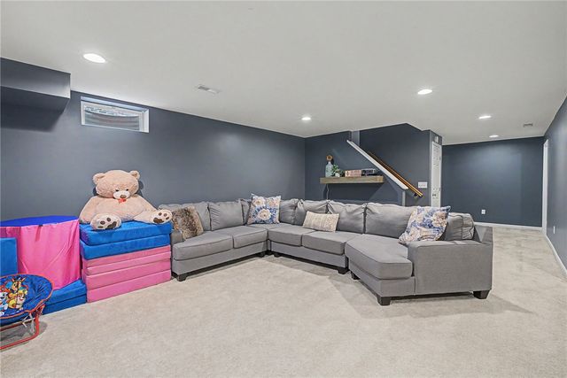 10 Sweetgum Lane, Springboro, OH 45066