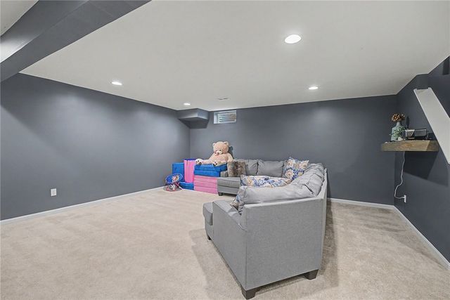 10 Sweetgum Lane, Springboro, OH 45066