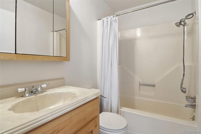 9340 W 49th Avenue 210, Wheat Ridge, CO 80033