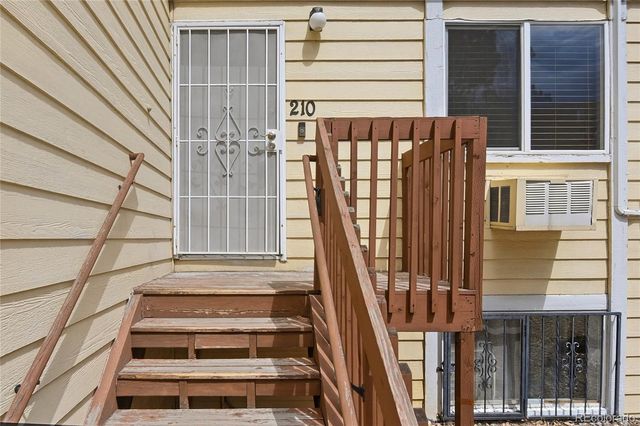 9340 W 49th Avenue 210, Wheat Ridge, CO 80033
