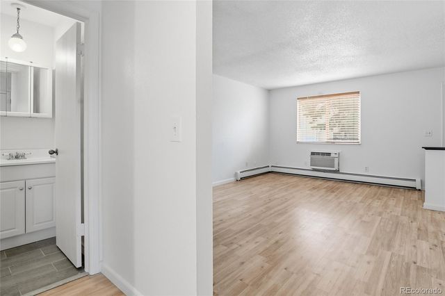 9340 W 49th Avenue 210, Wheat Ridge, CO 80033