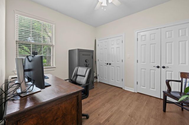 118 N Urbanec Street, East Bernard, TX 77435