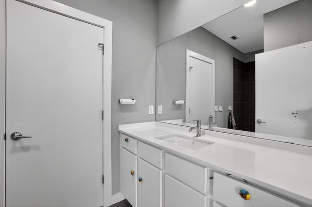 301 W Stassney LN 34, Austin, TX 78745