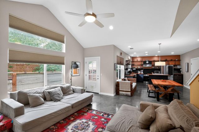 301 W Stassney LN 34, Austin, TX 78745