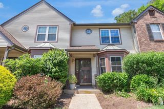 1111 Hickory Court, South Brunswick, NJ 08852