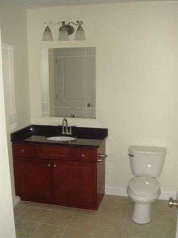 109 California Avenue 104, Quincy, MA 02169