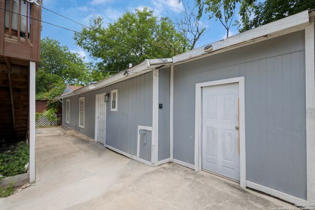 827 W Rosewood, San Antonio, TX 78212