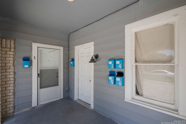 827 W Rosewood, San Antonio, TX 78212