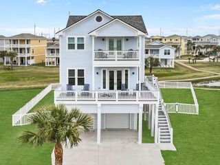 4119 Royal Tern Lane, Galveston, TX 77554